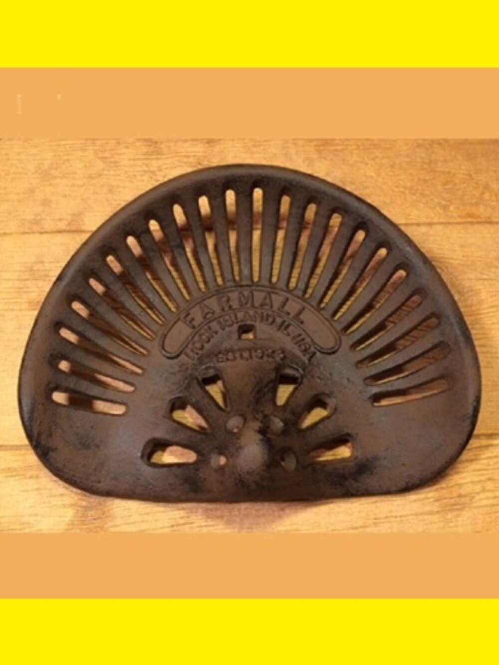 Reproduction Farmall Antique Cast Iron Tractor Seat 15 1/2"wide 0170-08518 AS IS